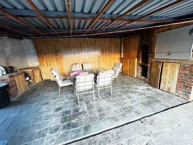 2 Bedroom House in Raisethorpe