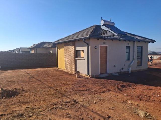 2 Bedroom House in Randfontein Central