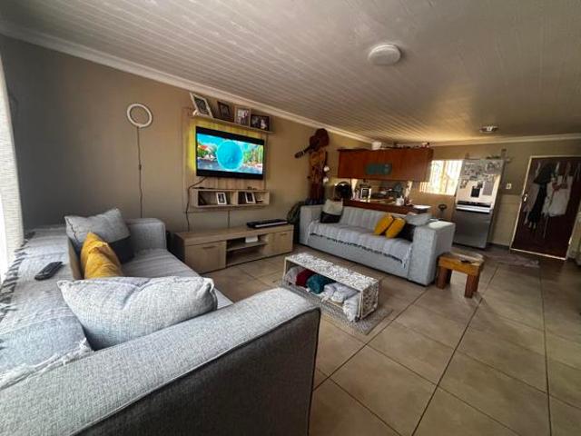 2 Bedroom House in Reyno Ridge