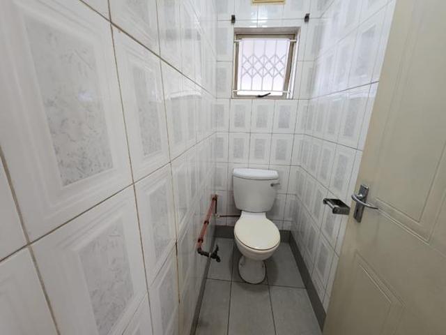 2 Bedroom House in Redcliffe