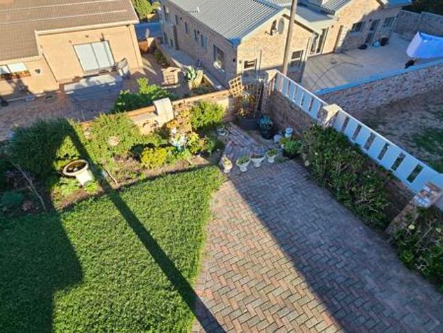 2 Bedroom House in Reebok