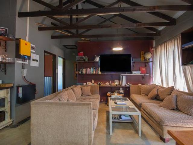 2 Bedroom House in Rensburg