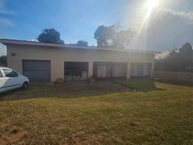 2 Bedroom House in Rensburg