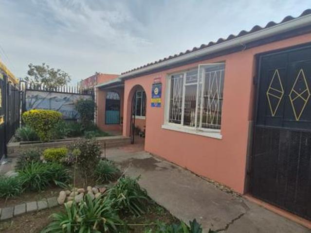 2 Bedroom House in River View