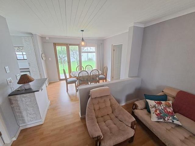 2 Bedroom House in Richmond Hill