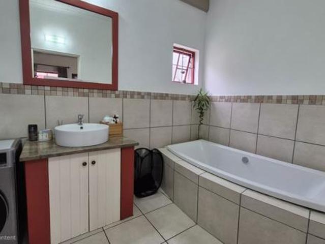 2 Bedroom House in Riebeek West