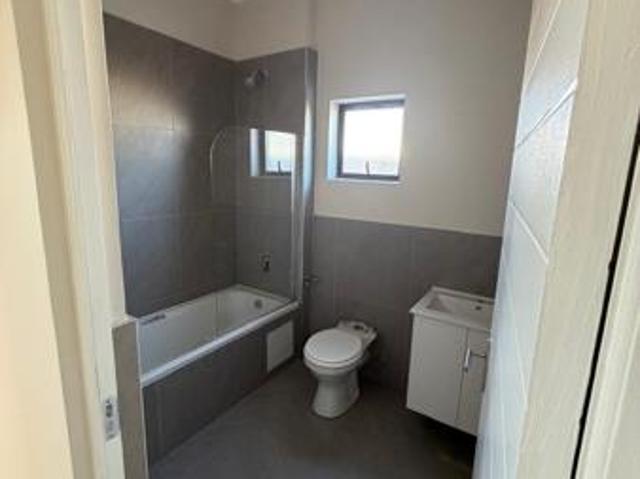 2 Bedroom House in Rietvalleirand