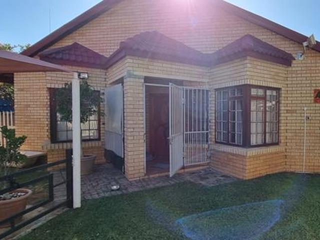 2 Bedroom House in Rustenburg Central