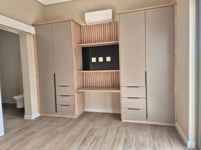 2 Bedroom House in Worcester West