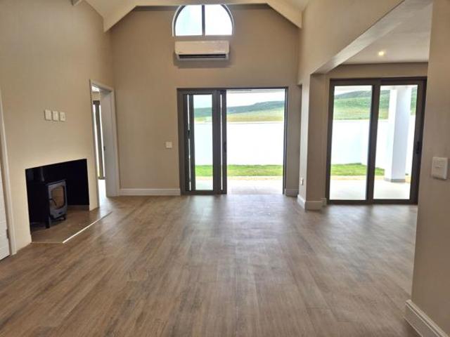 2 Bedroom House in Worcester West