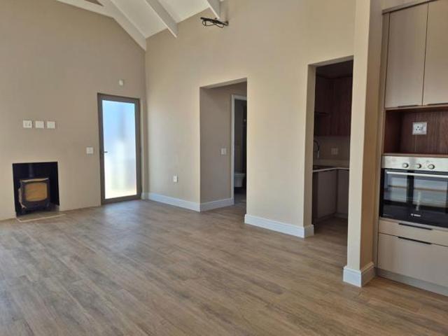2 Bedroom House in Worcester West
