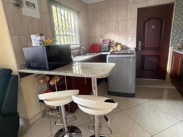 2 Bedroom House in Waterfall