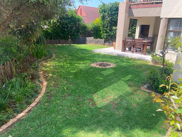 2 Bedroom House in Waterkloof