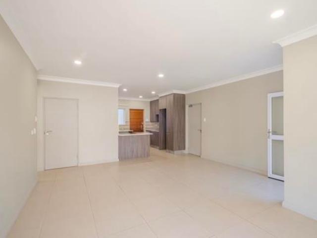 2 Bedroom House in Waterkloof
