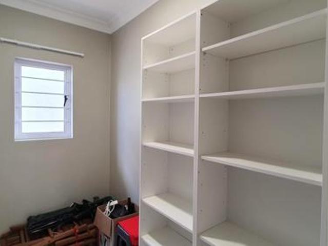 2 Bedroom House in Waterkloof Ridge