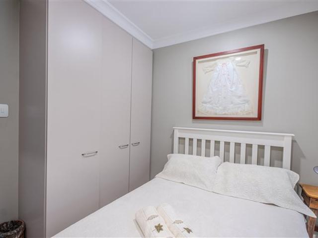 2 Bedroom House in Waterkloof Ridge