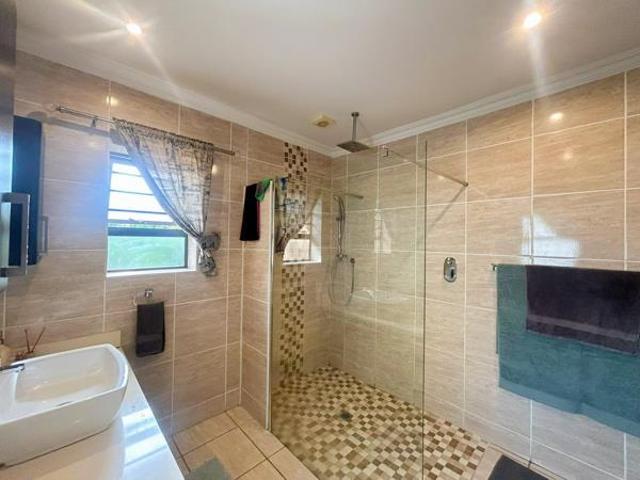 2 Bedroom House in Wavecrest