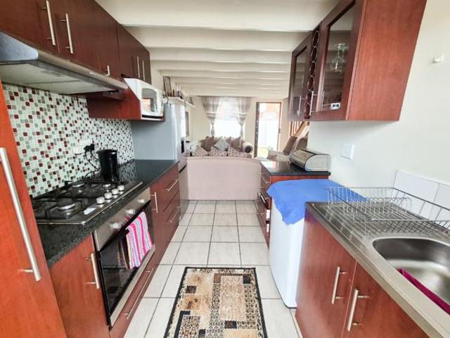 2 Bedroom House in Walmer Link