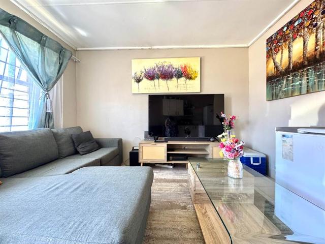 2 Bedroom House in Walmer Link