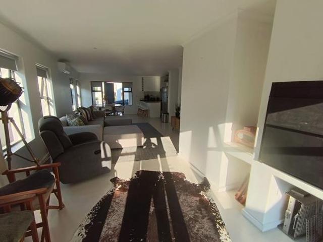 2 Bedroom House in Welgevonden