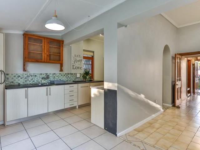 2 Bedroom House in Wellington Central
