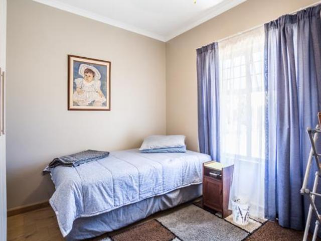 2 Bedroom House in West Bank