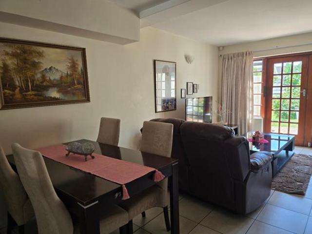2 Bedroom House in West Beach