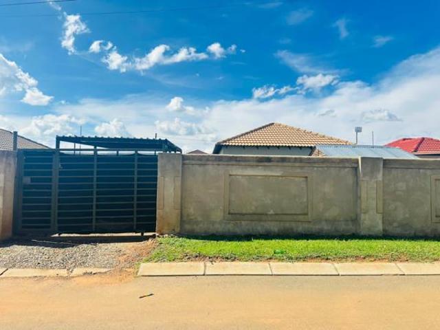 2 Bedroom House in Westonaria