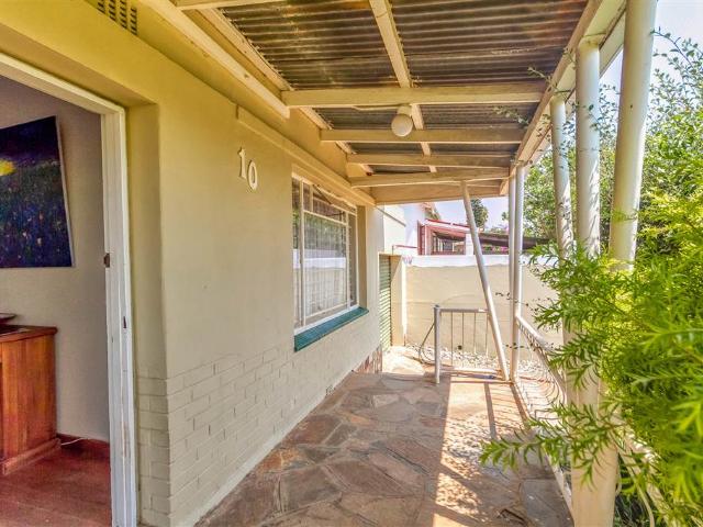 2 Bedroom House in Westdene