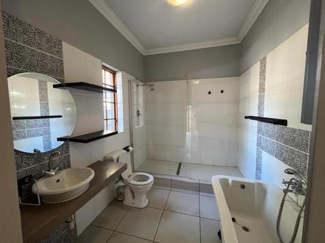 2 Bedroom House in Westdene