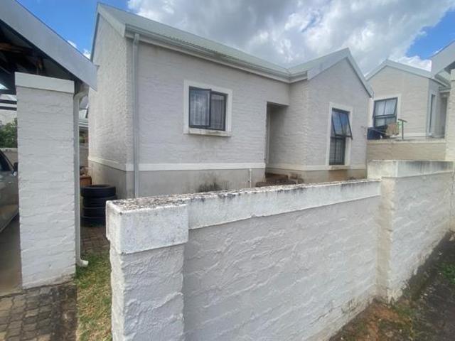 2 Bedroom House in White River Central