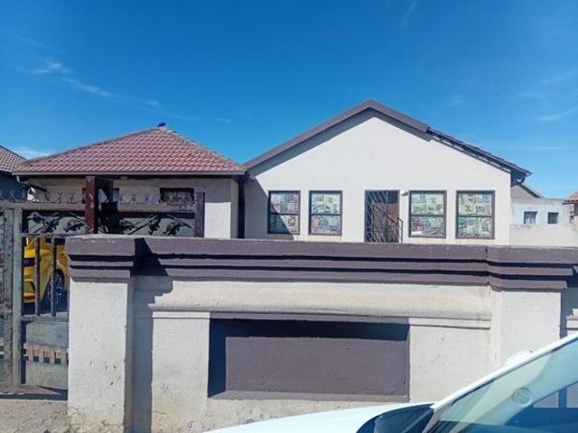 2 Bedroom House in Witbank Central