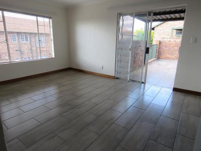 2 Bedroom House in Wierda Glen Estate