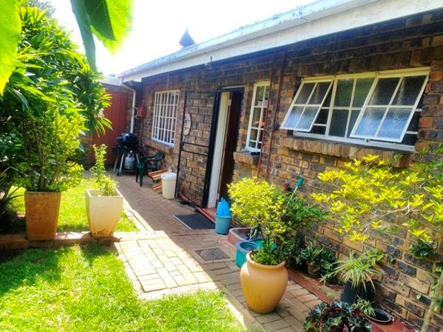 2 Bedroom House in Wierda Park