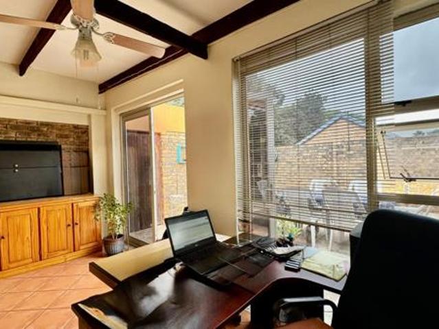 2 Bedroom House in Wierda Park