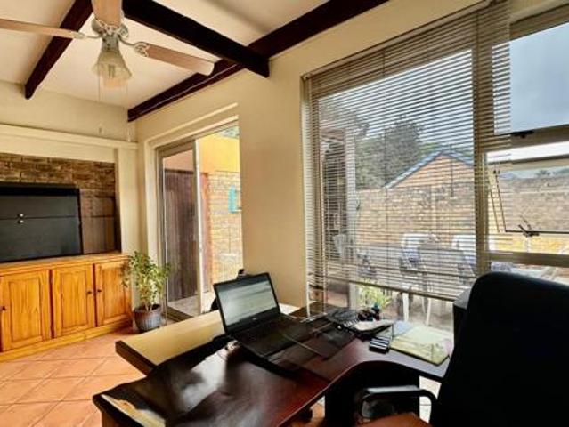 2 Bedroom House in Wierda Park