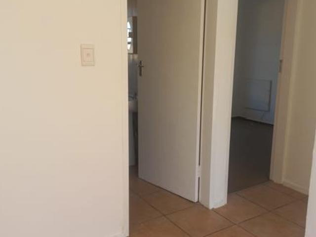 2 Bedroom House in Wilgeheuwel