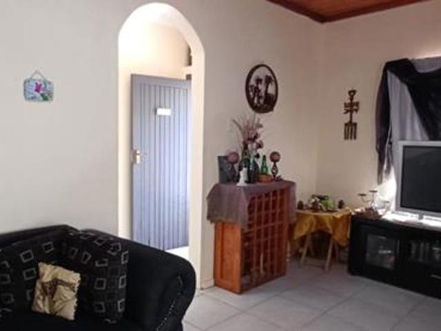 2 Bedroom House in Wilgehof