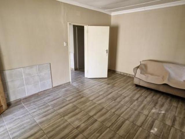 2 Bedroom House in Wilgehof