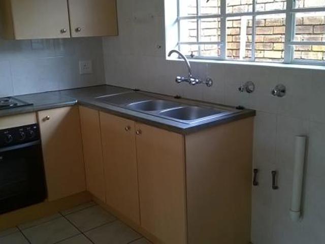 2 Bedroom House in Wilro Park