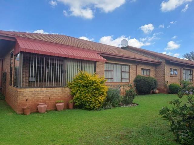 2 Bedroom House in Wilro Park