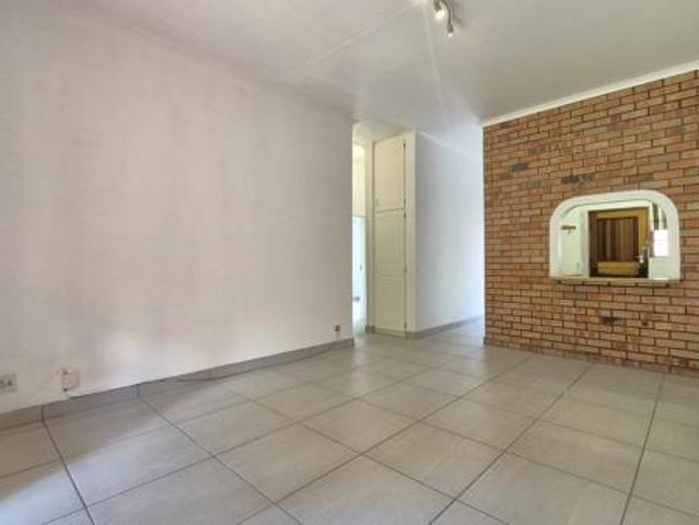 2 Bedroom House in Town Bush Valley