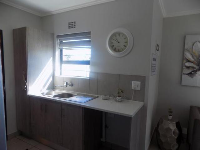 2 Bedroom House in Toekomsrus