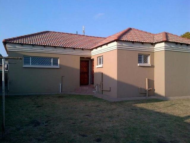 2 Bedroom House in Tasbet Park
