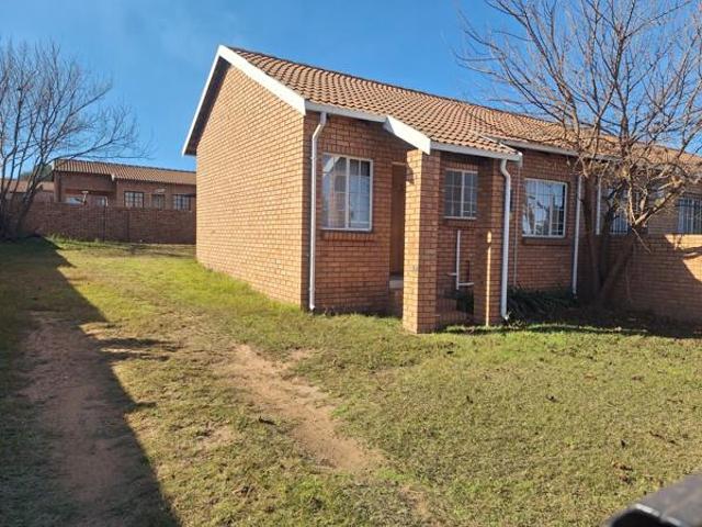 2 Bedroom House in Tasbet Park