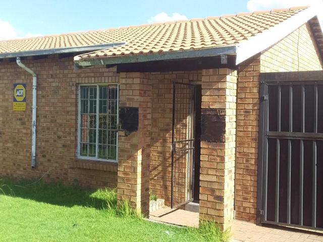 2 Bedroom House in Tasbet Park