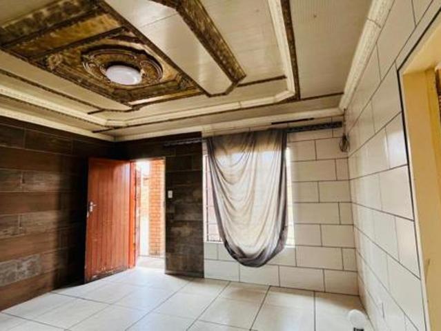 2 Bedroom House in Tasbet Park