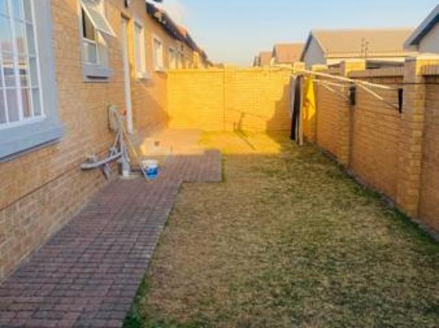 2 Bedroom House in Tasbet Park
