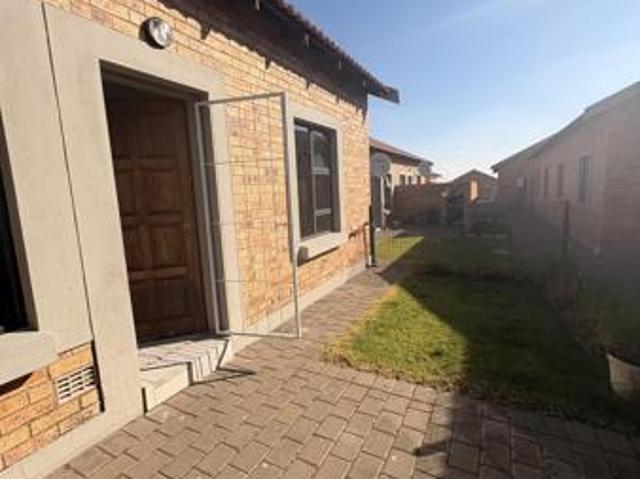 2 Bedroom House in Terra Nova