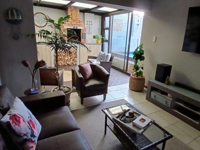 2 Bedroom House in Terra Nova